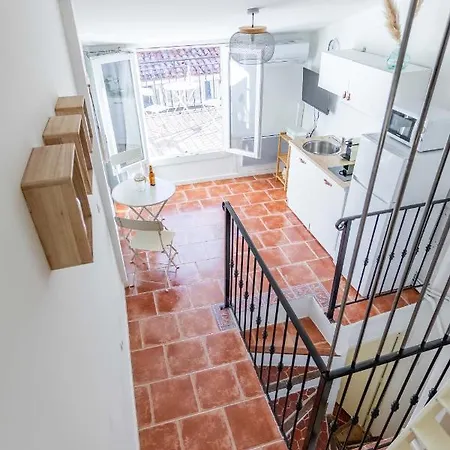 Complexe Les Petits Paniers - 5 - Clim - 16 Pers - Vieux Port Holiday home
