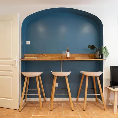 Complexe Les Petits Paniers - 5 - Clim - 16 Pers - Vieux Port Holiday home